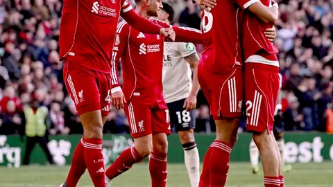 江苏肯帝亚队主场与深圳队遗憾落败，险些逆转仅差15分